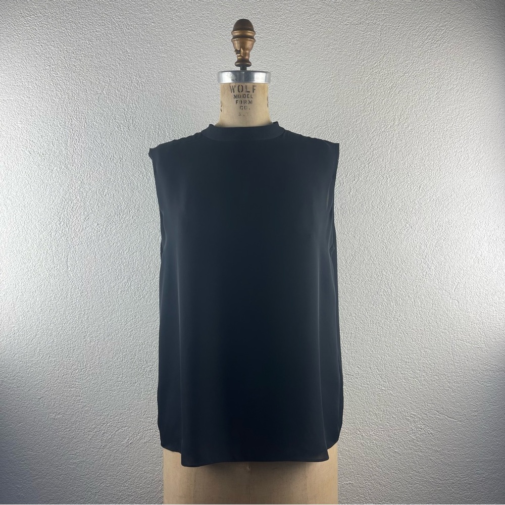 Vince l M Black Lightweight Semi-Sheer Silk Chiffon Keyhole Back Knit Trim Tank